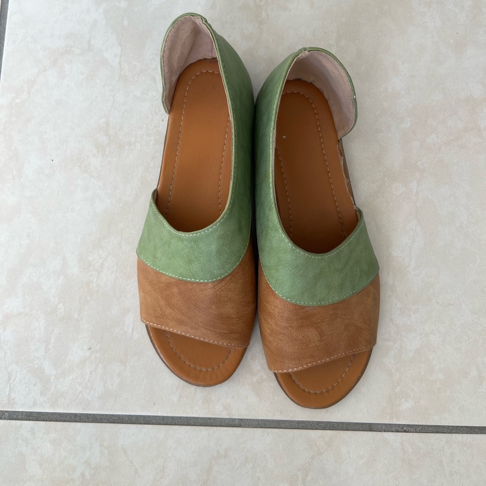 Genuine leather peep toe flats